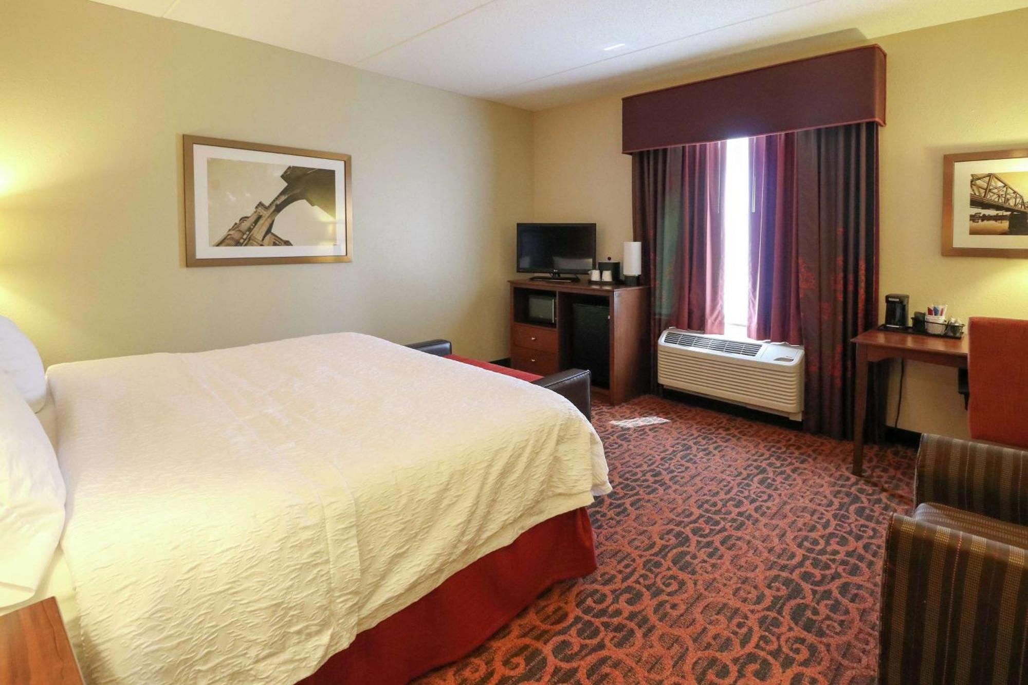 Hampton Inn Columbus-South Grove City Exterior photo